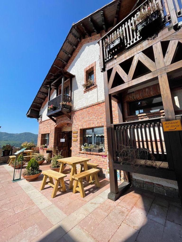 Hotel Cerro La Nina Beceña エクステリア 写真