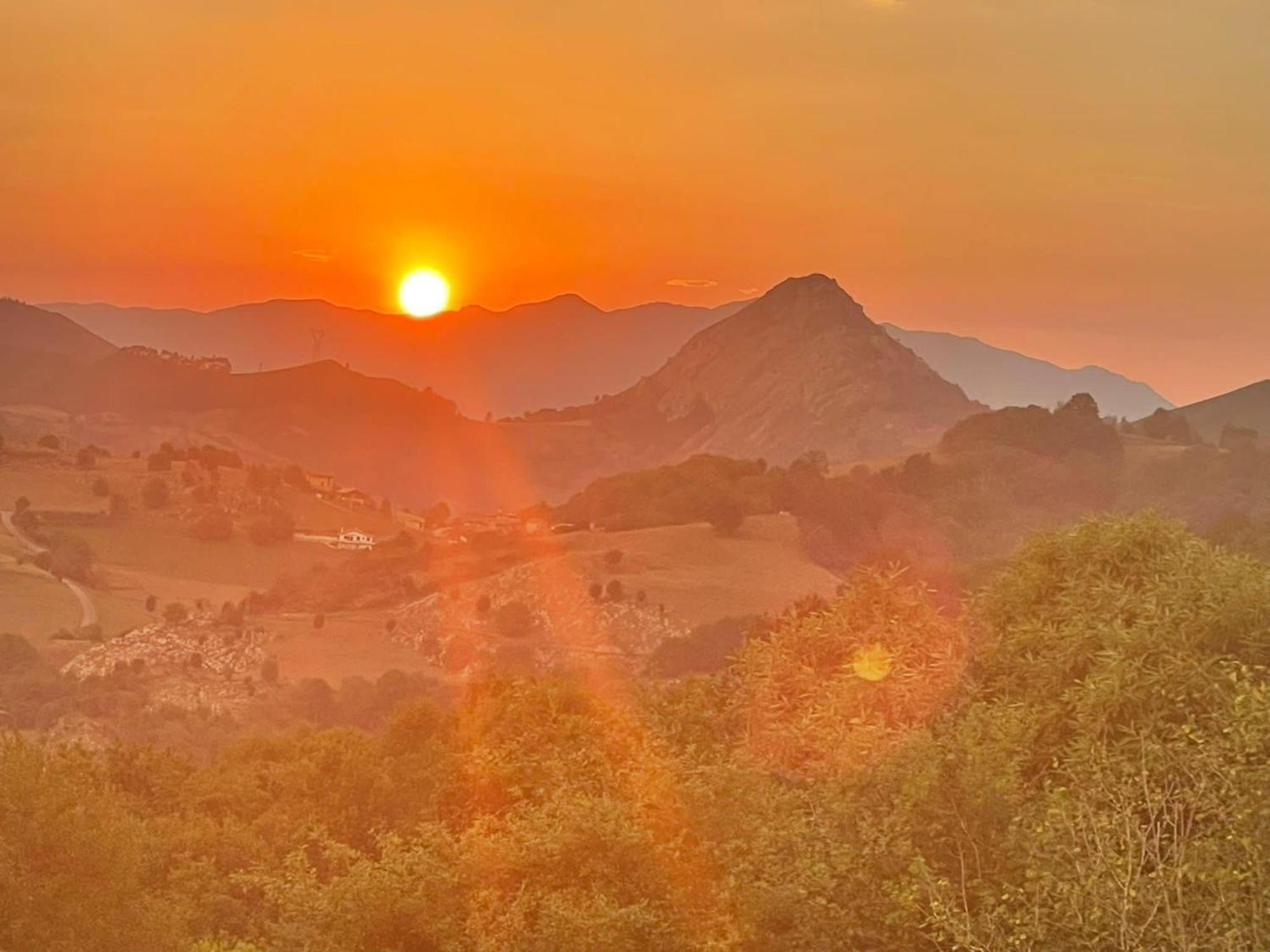 Hotel Cerro La Nina Beceña エクステリア 写真