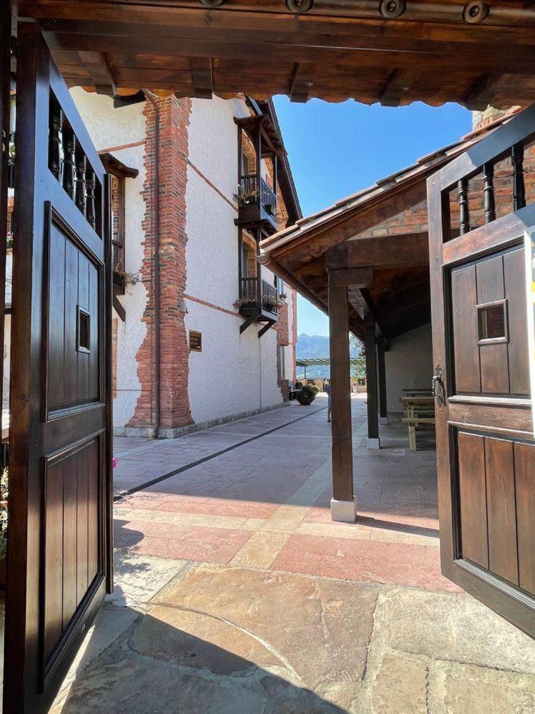 Hotel Cerro La Nina Beceña エクステリア 写真