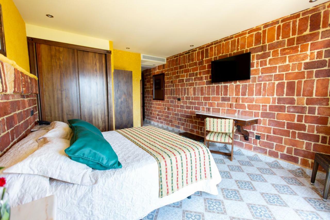 Hotel Cerro La Nina Beceña エクステリア 写真